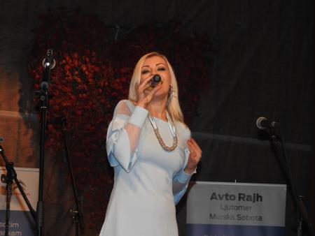 Valentinov glasbeno-humoristični koncert Franca Gorze z gosti 86